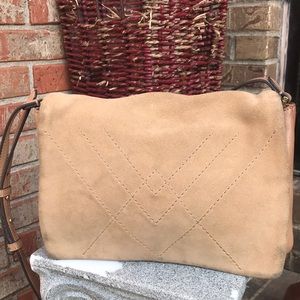 🚨B2G1 VINCE CAMUTO Tan Cream Suede Leather Crossbody